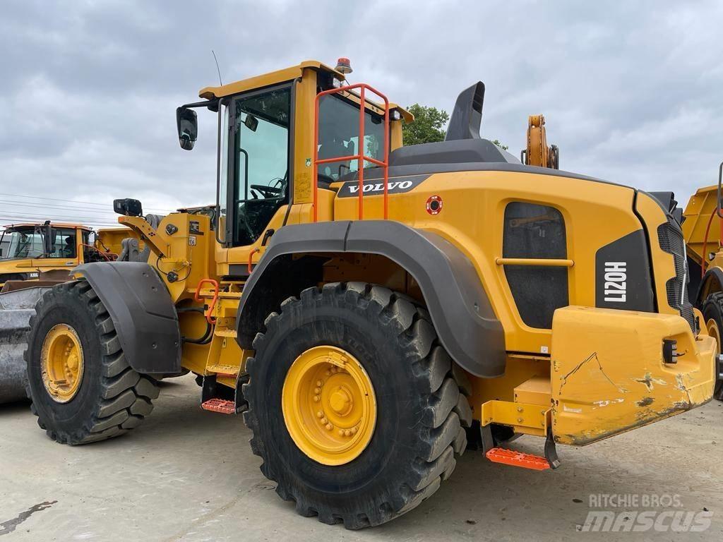 Volvo L 120 H Колесни товарачи