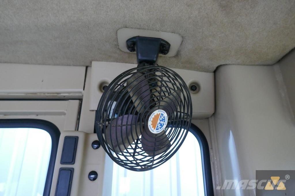 CAT 140H Грейдери