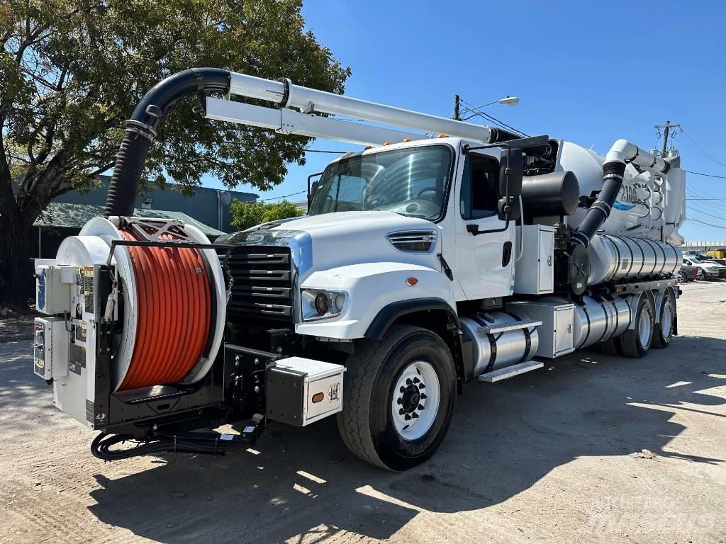 Freightliner 114 SD Комби / вакуум камиони
