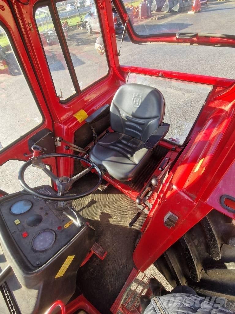 Volvo BM 2250 Трактори