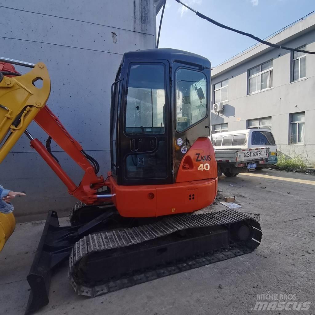 Hitachi ZX 40 U Мини екскаватори < 7 т