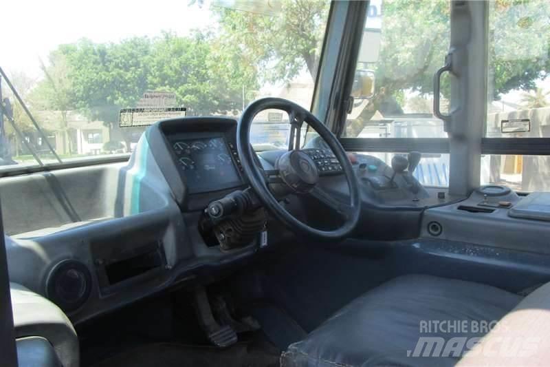 Bell B20D Цистерна