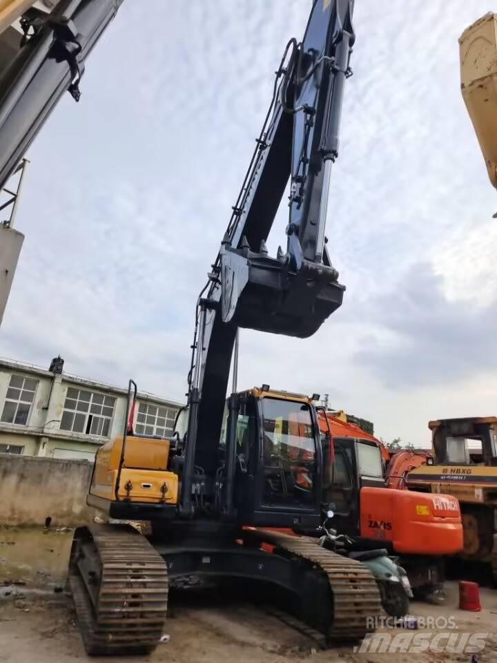 Hyundai 210w-9 Колесни екскаватори