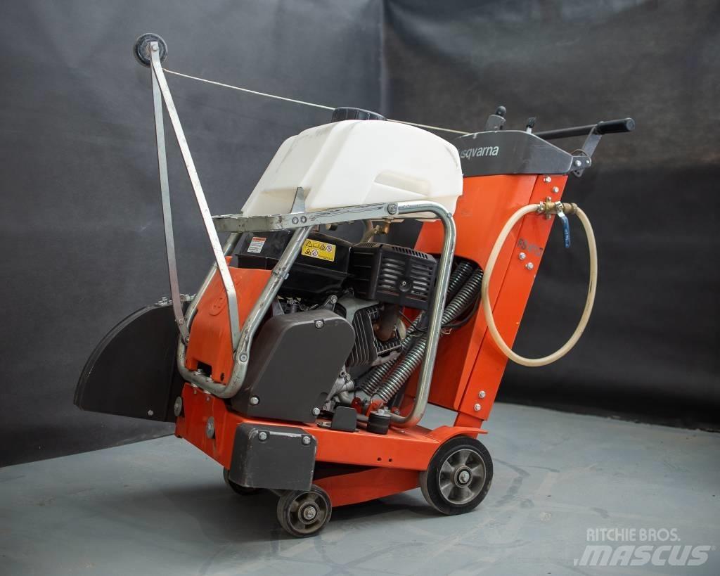 Husqvarna FS413 Машини за цепене на асфалт
