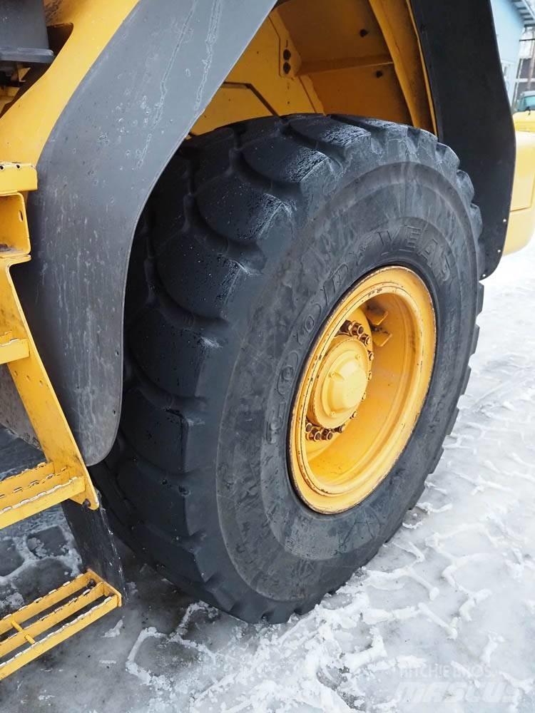 Volvo L 90 F Колесни товарачи