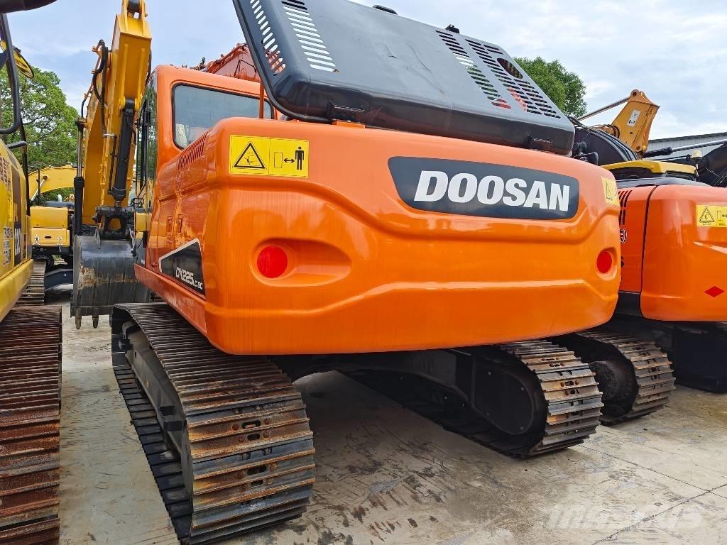 Doosan DX225LC-9C Верижен екскаватор