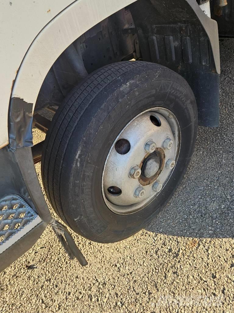 Jinwoo JW280 Моторизирани платформи с талига