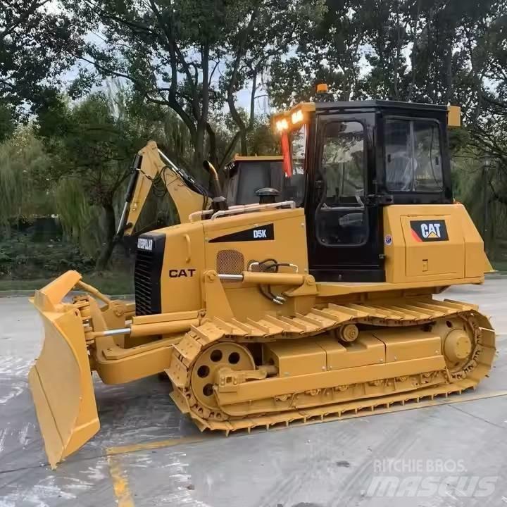 CAT D 5 K Верижни булдозери
