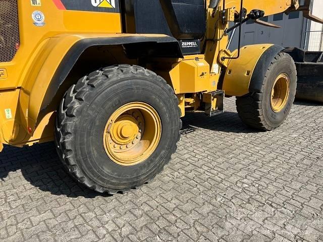 CAT 938 M Колесни товарачи