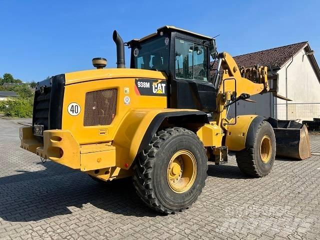 CAT 938 M Колесни товарачи