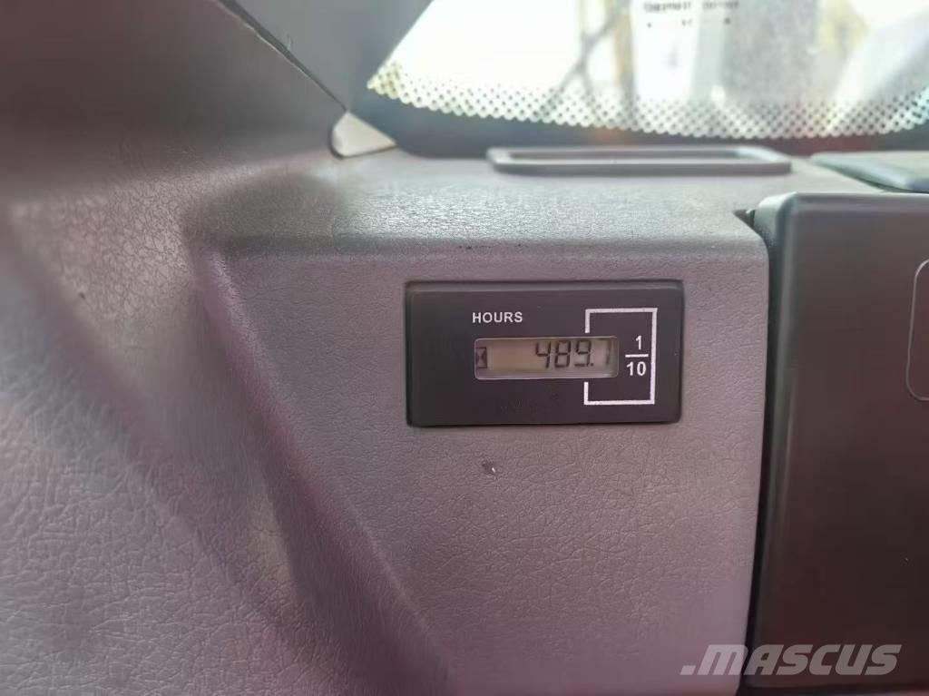 Doosan DX 225 LC Верижен екскаватор