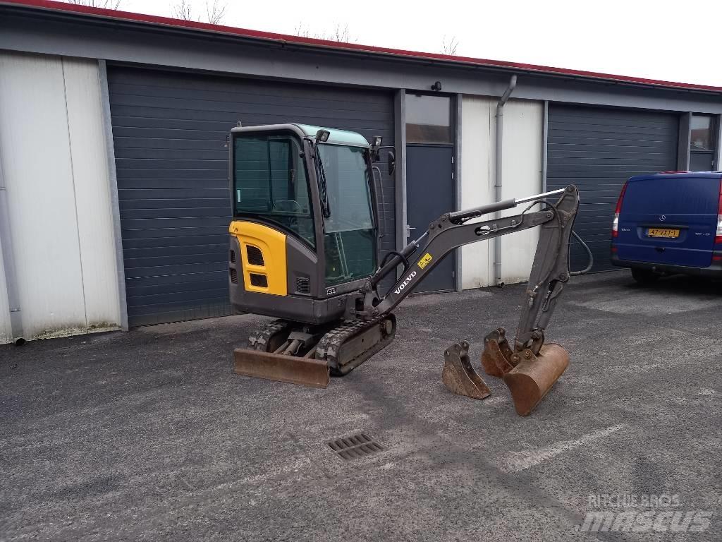 Volvo EC 15 Мини екскаватори < 7 т