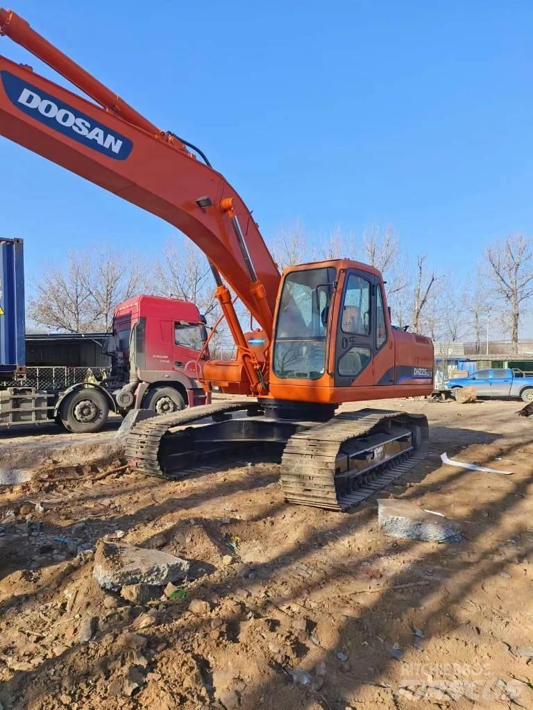 Doosan DH225LC-7 Верижен екскаватор