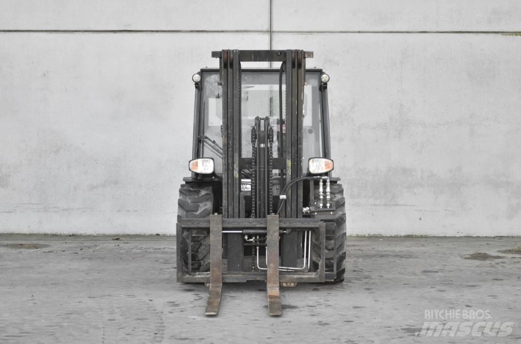 Manitou MC 30-4 Дизелови камиони