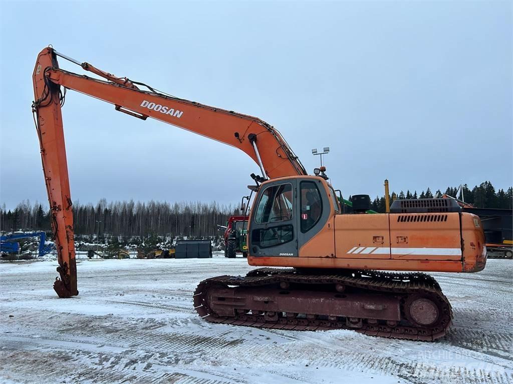 Doosan DX300LC Екскаватори с дълго рамо