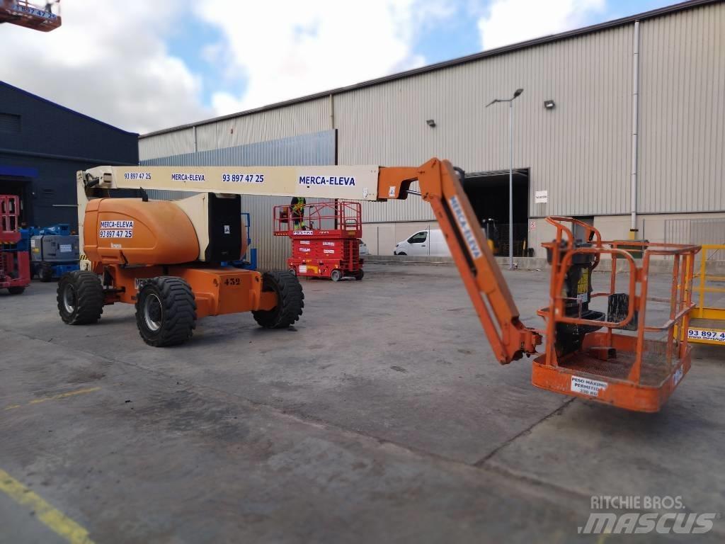 JLG 800 AJ Съчленени стрелови подемници