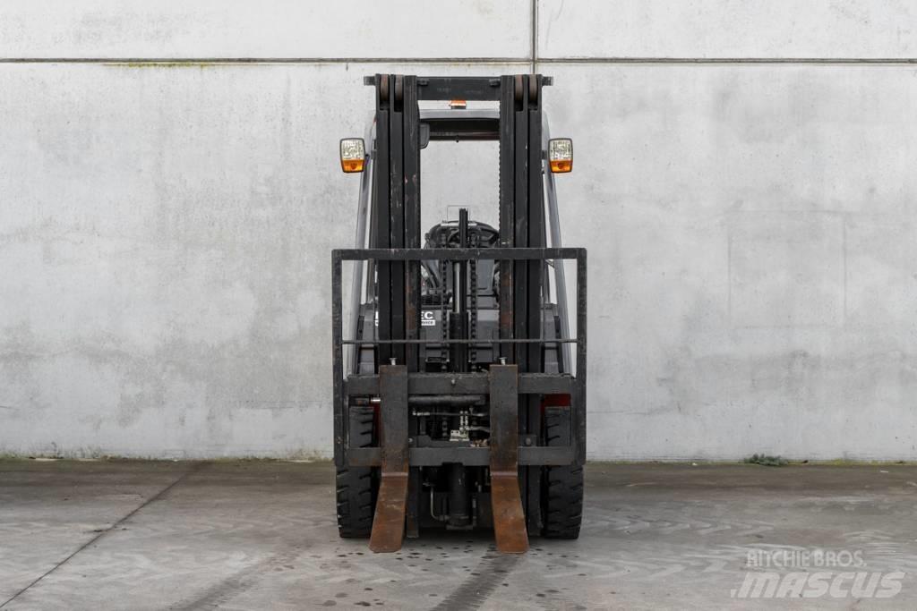 Manitou MI 25 D Дизелови камиони