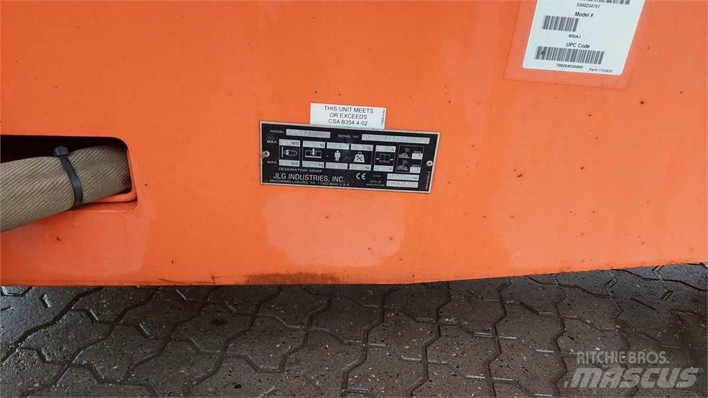 JLG 800AJ Съчленени стрелови подемници