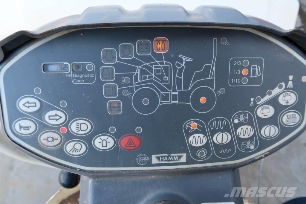 Hamm HD 12 VV Двойни барабанни ролки
