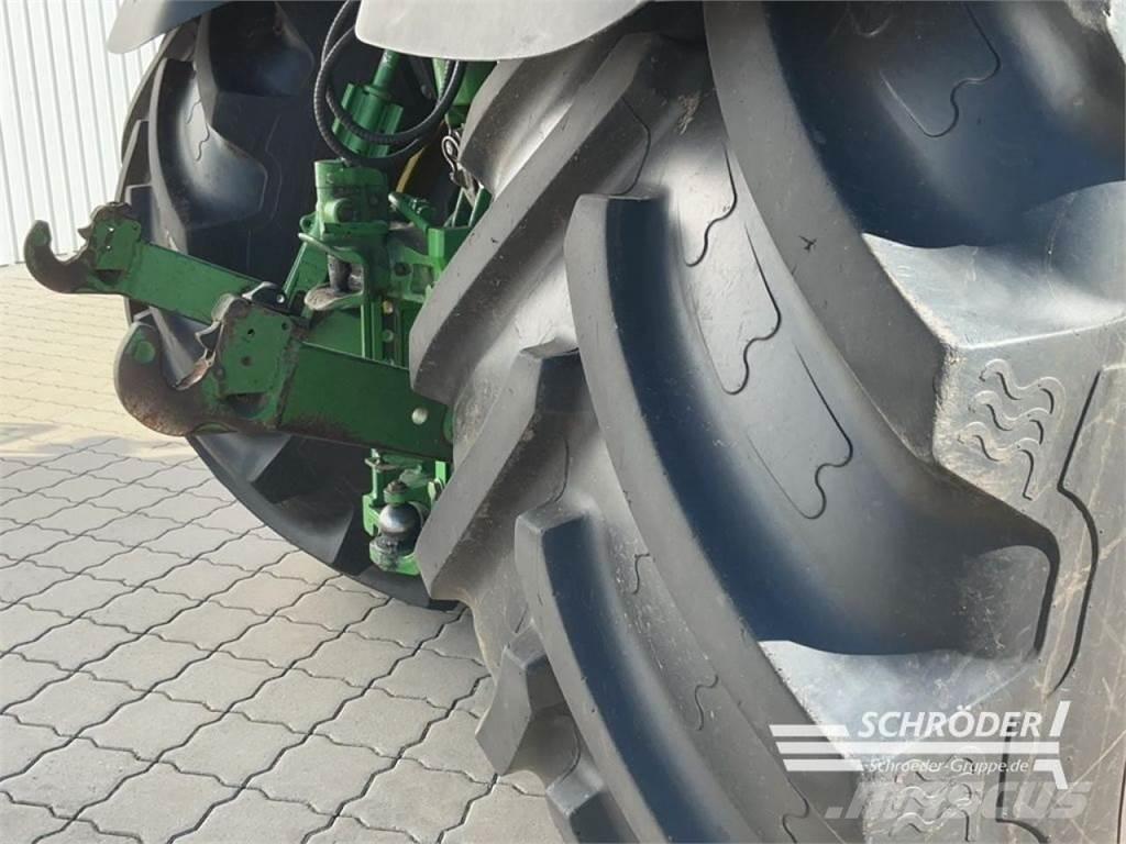John Deere 6210 R Трактори