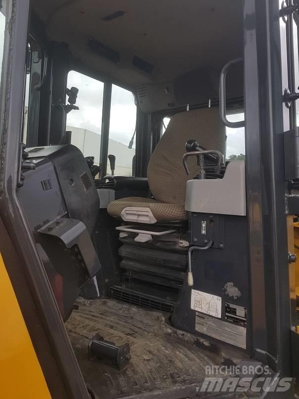 Komatsu D 51 EX-22 Верижни булдозери
