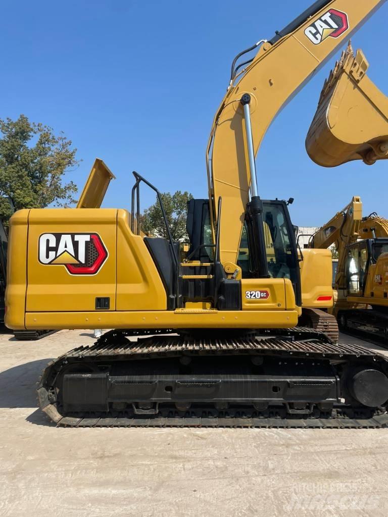 CAT 320 GC Колесни екскаватори