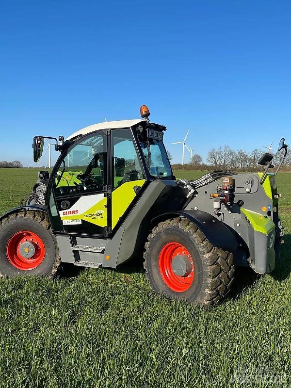 CLAAS SCORPION 756 Телескопични повдигачи
