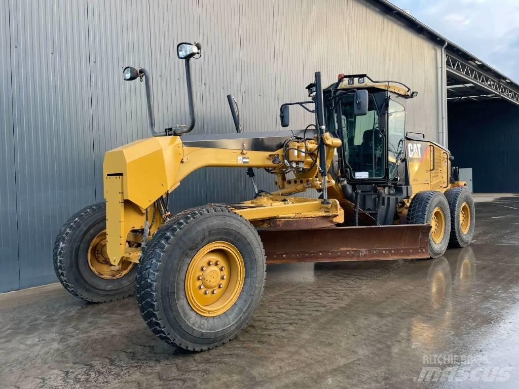 CAT 160M (140) Оператори на отпадъци/индустрия
