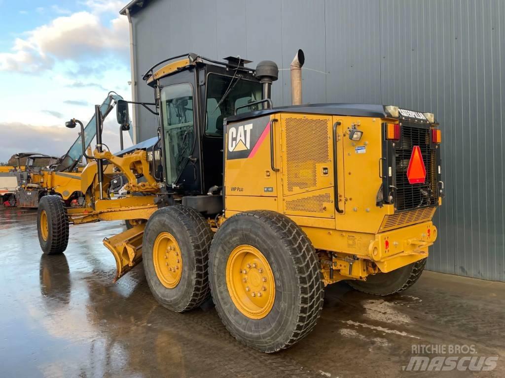 CAT 160M (140) Оператори на отпадъци/индустрия
