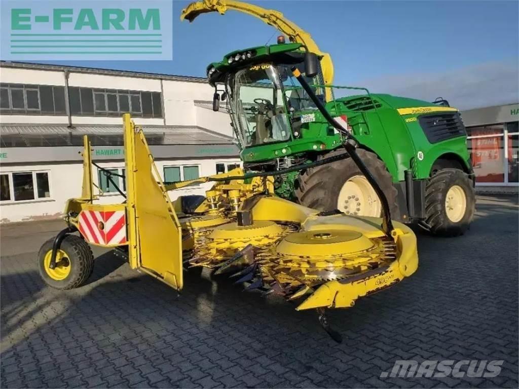 John Deere 9800 Самоходни фуражири