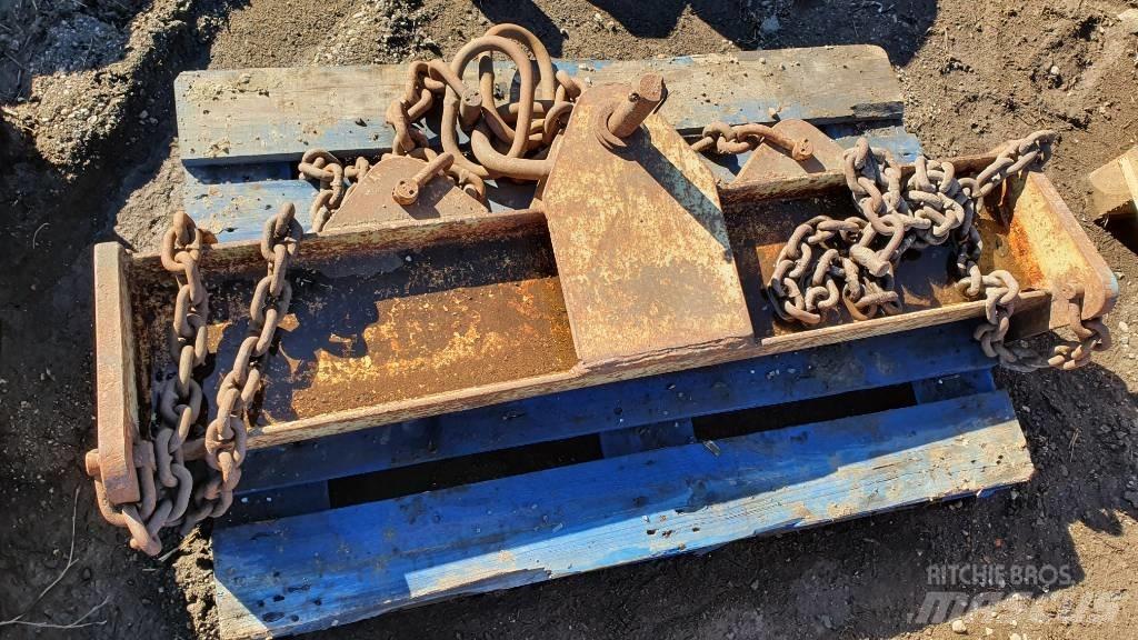  LIFTING  BRACKET Хидравлични