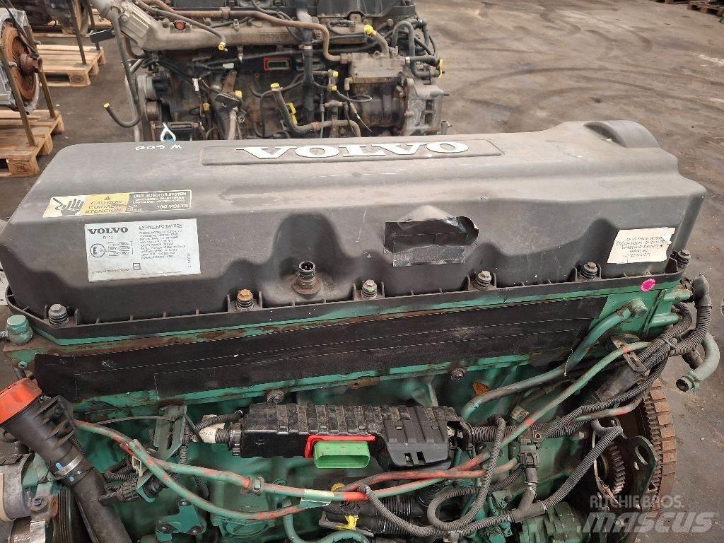 Volvo D11C370 Двигатели