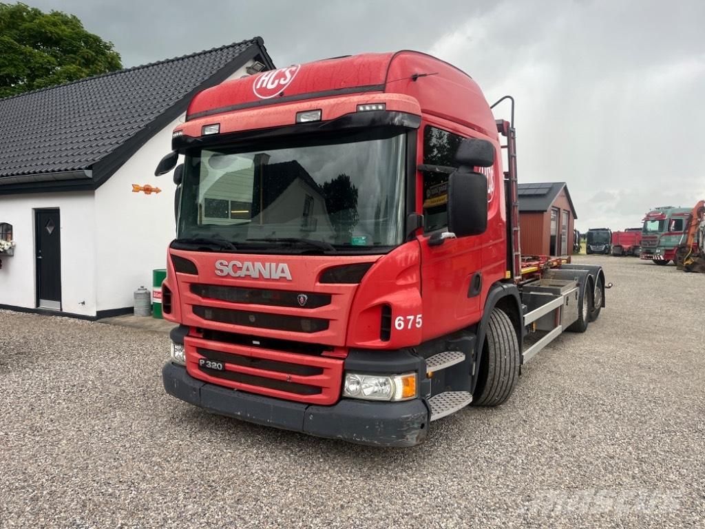 Scania P 320 Камиони с кран с кука