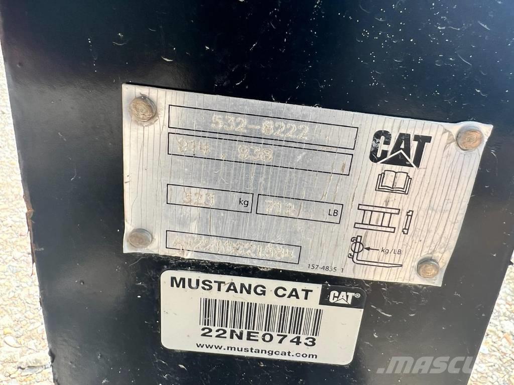 CAT Forks Колесни товарачи