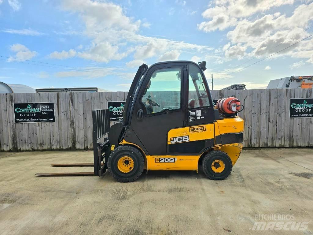 JCB TLT 30 G Камиони с АГУ