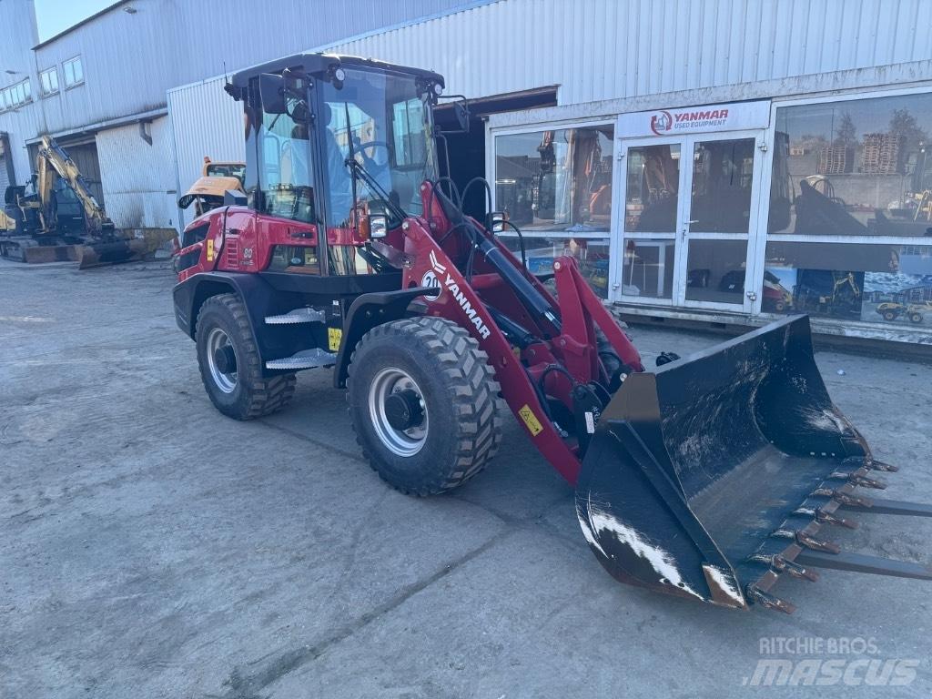Yanmar V80 (02189) Колесни товарачи