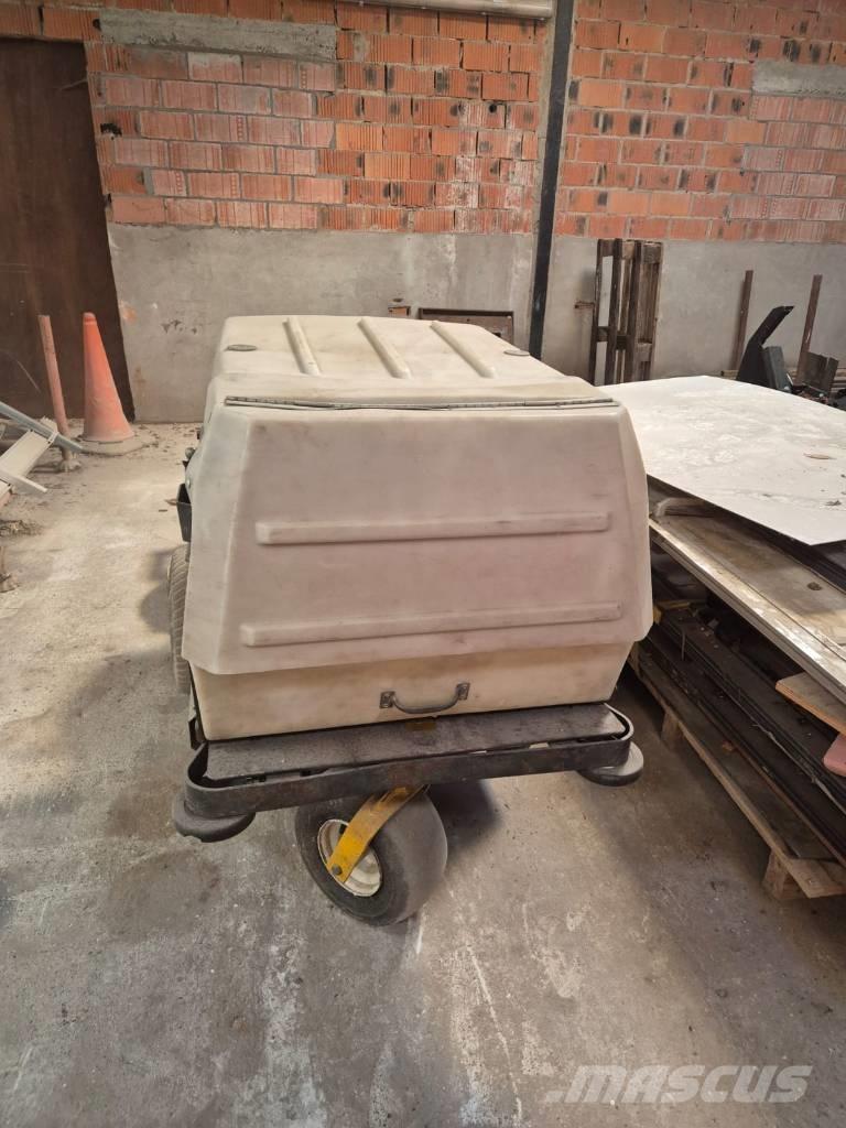 Walker Maaier Косачки без радиус на завъртане