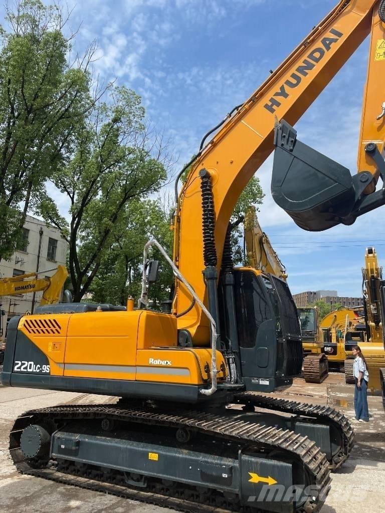 Hyundai 220LC-9S Верижен екскаватор