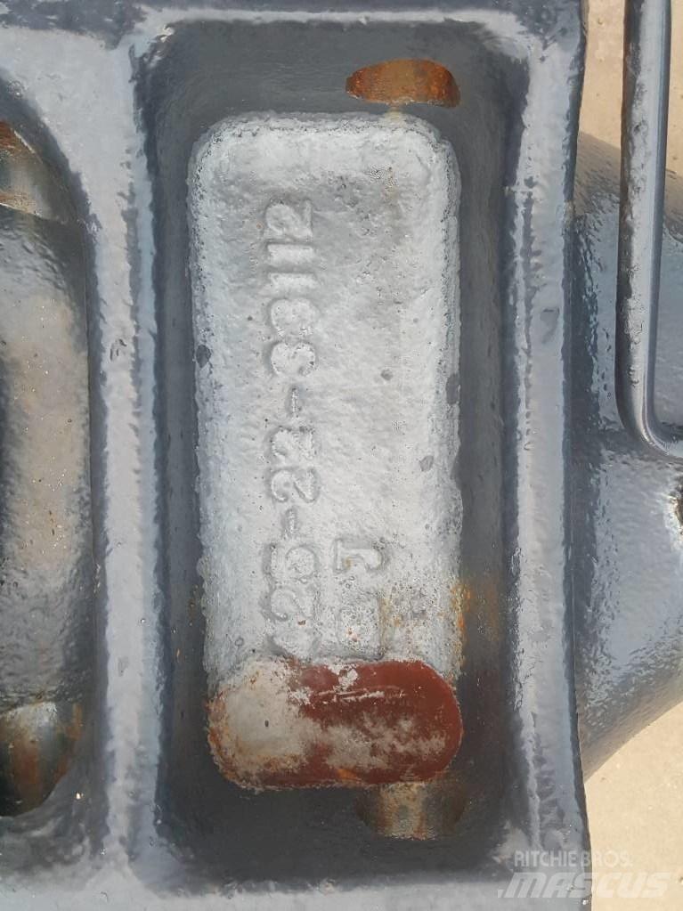 Komatsu WA500-6 Оси
