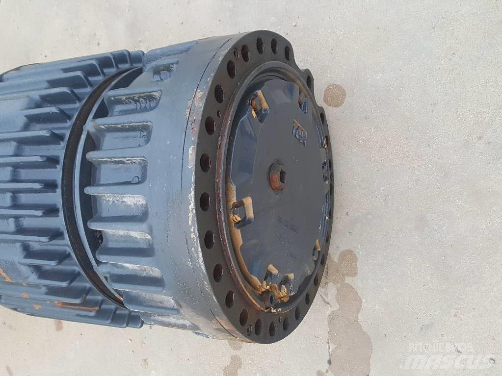 Komatsu WA500-6 Оси
