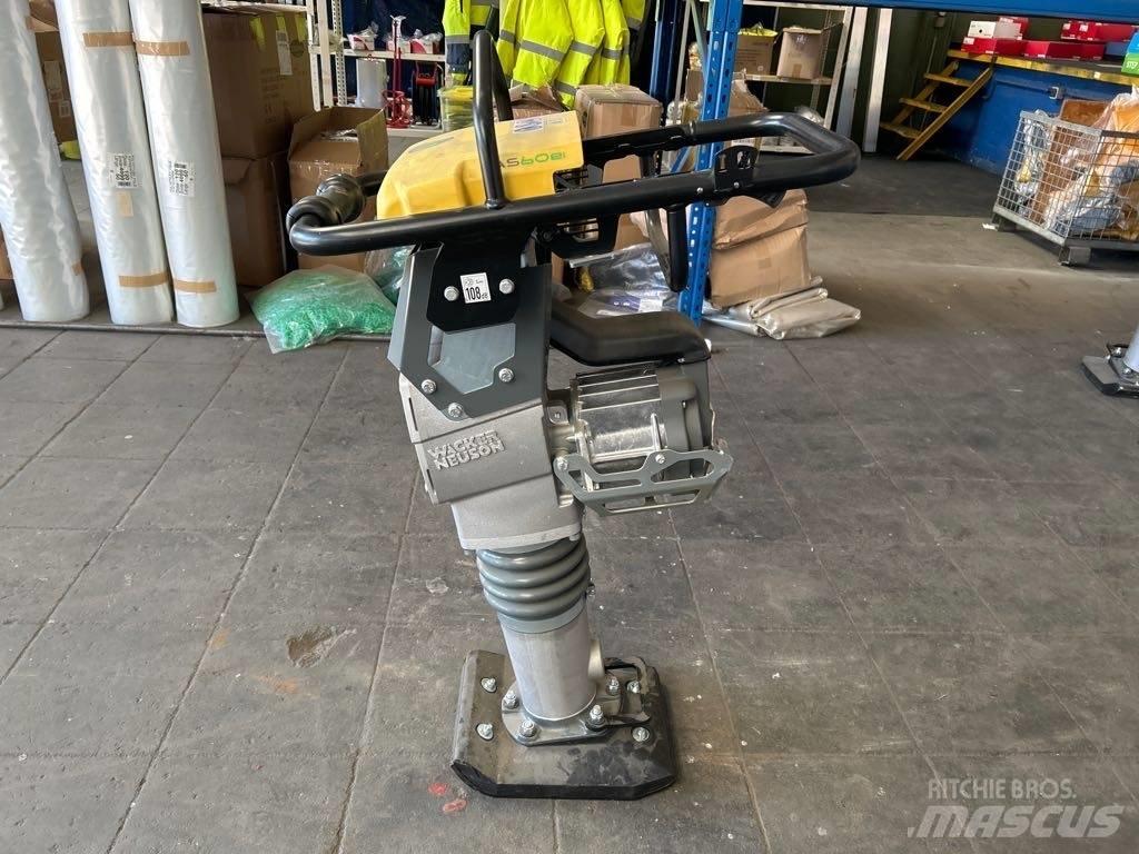Wacker Neuson AS60e Пробки