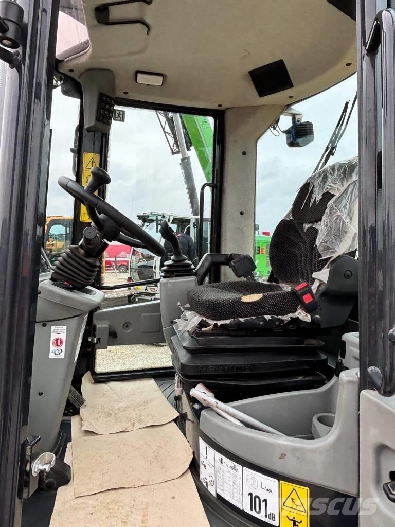 Yanmar V 120 Колесни товарачи