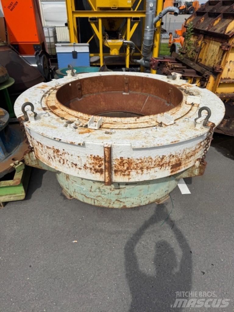 Metso HP400 Мобилни трошачки
