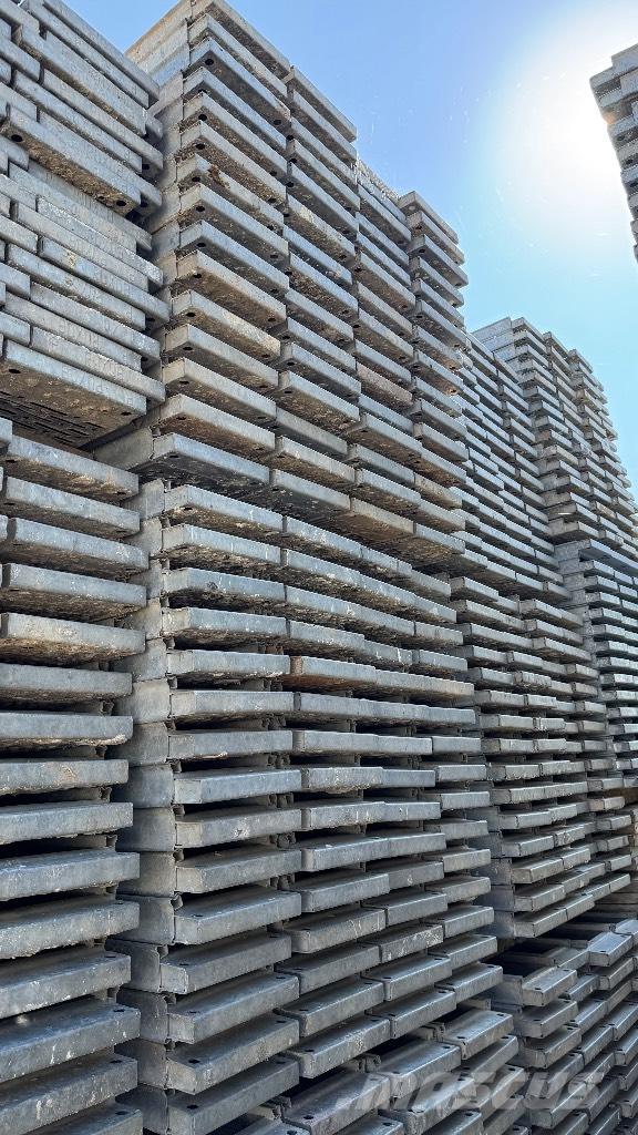  Rux Scaffolding Оборудване за скеле
