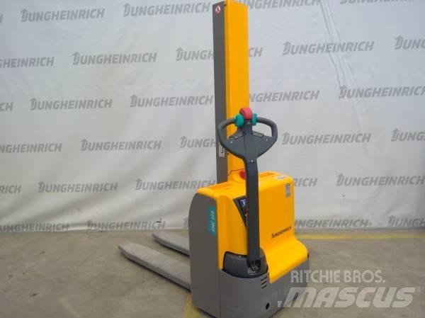 Jungheinrich EMC 110 Колички високоповдигачи с теглич