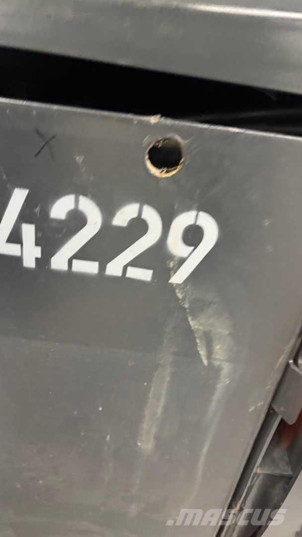 Linde E35HL Електрически вилични кари-повдигачи