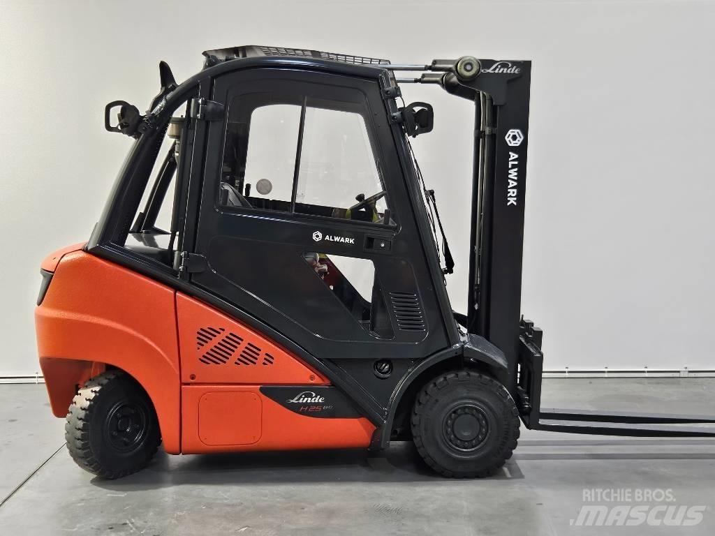 Linde H25D Дизелови камиони