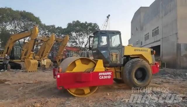 Dynapac CA301D Еднобарабанни ролки
