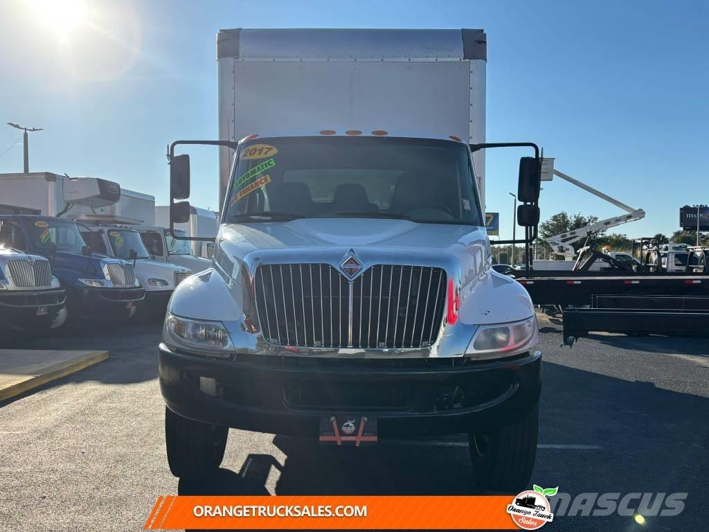 International 4300 Каросерии