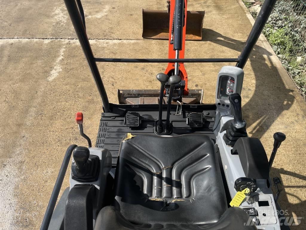 Kubota KX 015-4 Мини екскаватори < 7 т